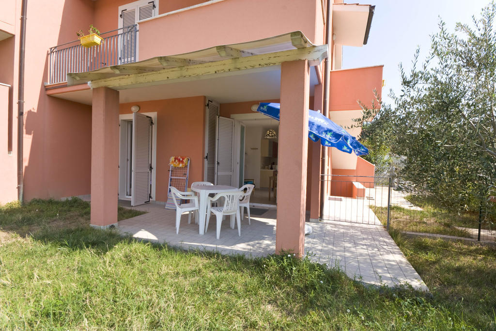 Amarenumana Aparthotel Стая снимка